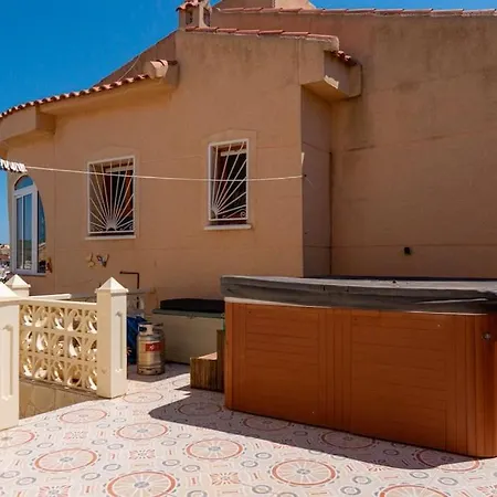 Twin With Private Pool *